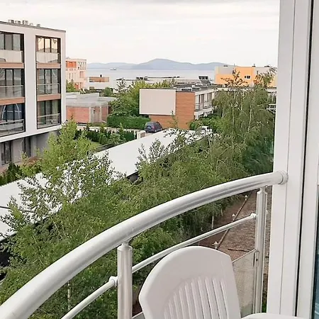 Apartment In Atlantis